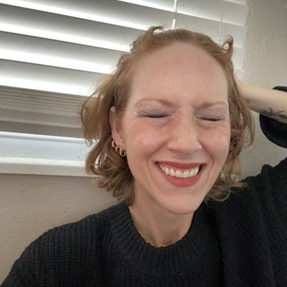 Meet your Posher, Sarah - Picture 1 of 1